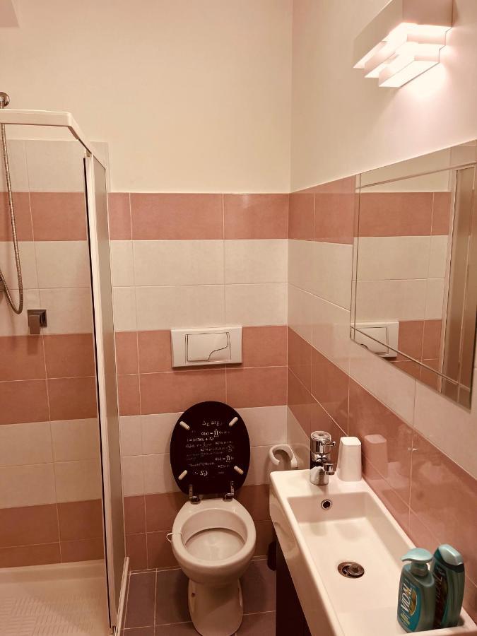 Pensión Casa Friends Lingotto Ospedali Metro Spezia